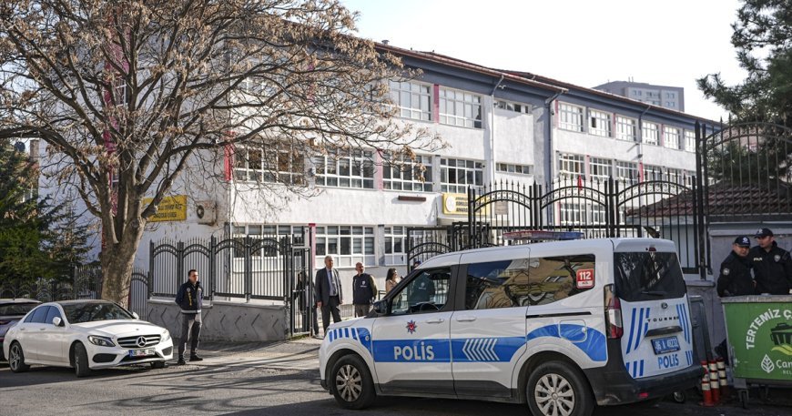 Okullarda yeni güvenlik önlemleri: Üniformasız öğrenciye işlem yapılacak