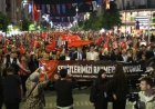 ÇERKEZKÖY’DE 19 MAYIS GECESİ BİNLERCE KİŞİ ŞEHİTLER İÇİN YÜRÜDÜ