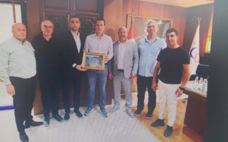 ÇERKEZKÖY VEZİRKÖPRÜLÜLER DERNEĞİ’NDEN BAŞKAN AKAY’A ZİYARET