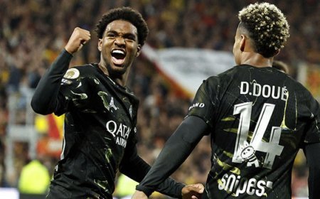 PSG 2-0 Lens maç özeti (Fransa Lig 1'de şampiyon Paris Saint Germain)