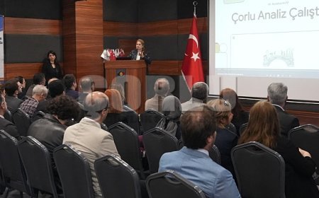 BAŞKAN MÜGE YILDIZ TOPAK MESLEKİ EĞİTİM ÇALIŞTAYINA KATILDI!