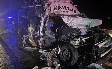 Aksaray'da feci kaza! Tarım işçilerini taşıyan minibüs tıra çarptı: Yaralılar var