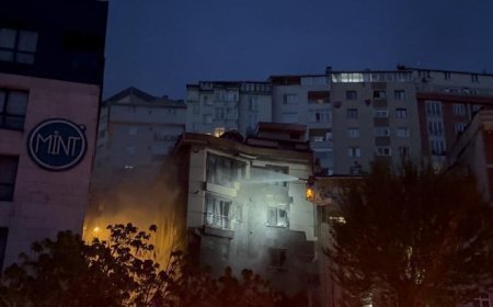 Şişli'de korkutan yangın! Alev alan motosiklet neredeyse 4 katlı binayı kül ediyordu