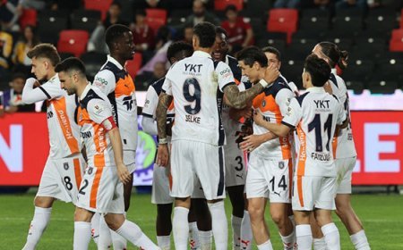 Göztepe tarihi fırsatı tepti, Başakşehir Avrupa için beklemeye geçti!