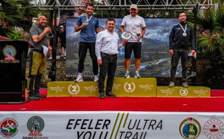 Efeler Yolu Ultra Trail’de madalyalar verildi