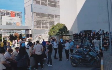Son dakika... İstanbul Pendik'te bir AVM'de yangın