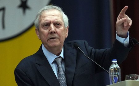 Aziz Yıldırım: 'Futbol aklımız, Fenerbahçe’yi bilen sporculardan oluşacak!'