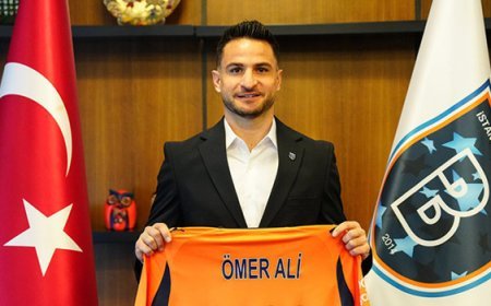 Başakşehir, Ömer Ali Şahiner'in sözleşmesini uzattı