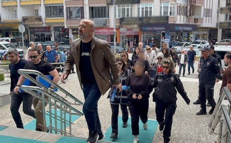 Güzellik salonunda şok dolandırıcılık! Müşterileri oyalayıp mobil bankacılıktan kredi çektiler