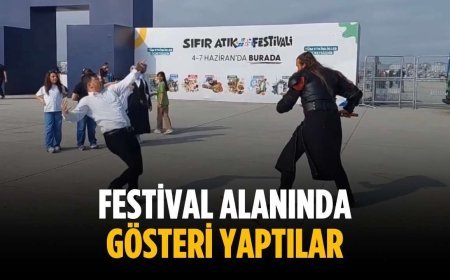 Festival alanında gösteri yaptılar