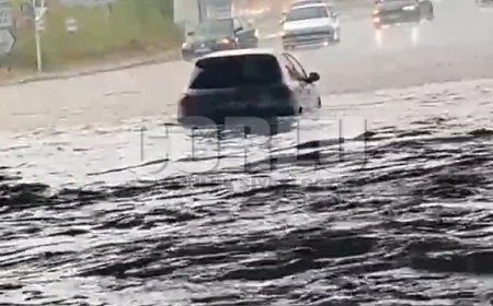 Tekirdağ'da 10 dakikalık sağanak hayatı felç etti