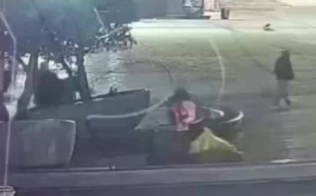 Taksim Meydanı’nda telefon hırsızlığı yapan şüpheli kıskıvrak yakalandı