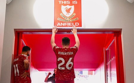 Mohamed Salah ve Robertson'dan Liverpool'a duygusal veda!