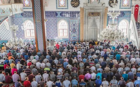 İstanbul'da bayram namazı saat kaçta? 2026 Diyanet İstanbul Kurban Bayramı namaz vakti