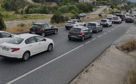 22 kilometrelik araç kuyruğu! Bayramın ikinci günü tatilcilerin akın ettiği il