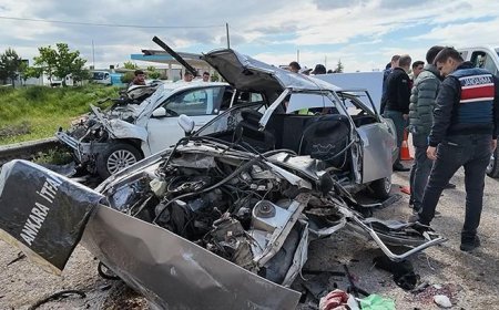 Kırıkkale'de korkunç kaza! Yoldaki su birikintisi 3 can aldı