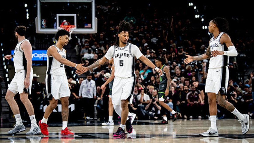 San Antonio Spurs 38 sayı fark attı, seriyi eşitledi!