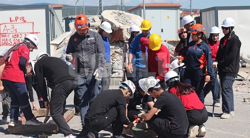 KAHRAMANMARAŞ'TA UYGULAMALI EĞİTİM: “YÜKSEĞE ULAŞ HAYAT KURTAR”