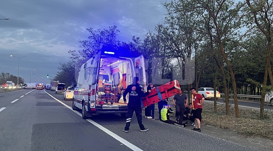 Kaza sonrası trafik güvenliğini sağlayan polise otomobil çarptı