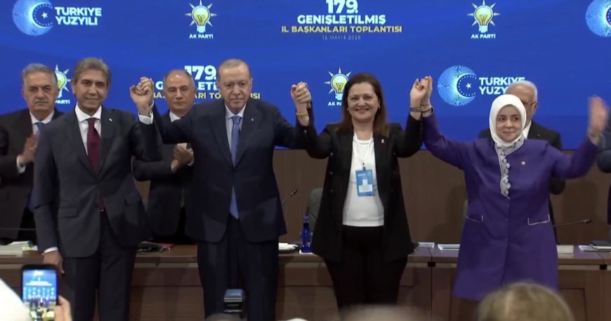 Burcu Köksal AK Parti'ye katıldı. Cumhurbaşkanı Erdoğan: Afyonkarahisar için birlikte çalışacağız