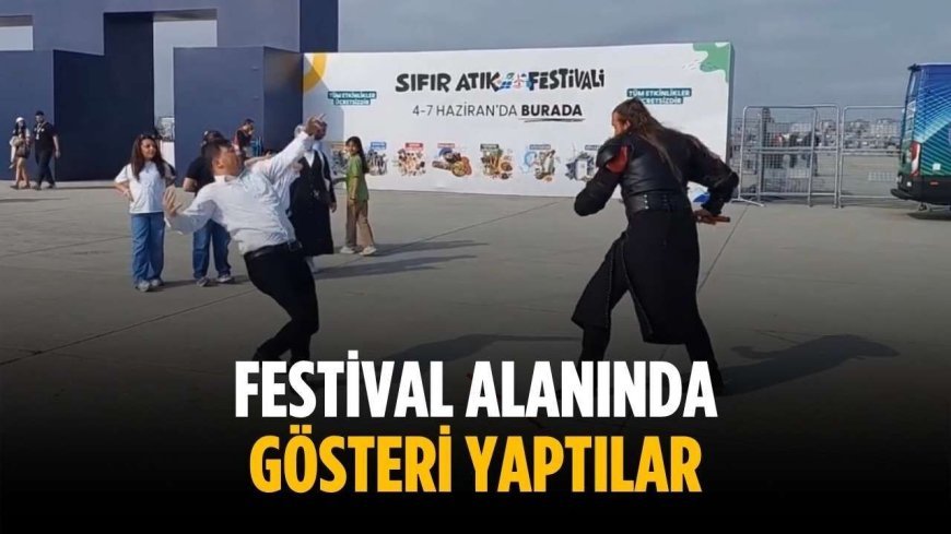 Festival alanında gösteri yaptılar