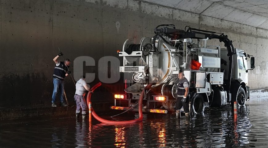 Tekirdağ'da sağanak etkili oldu, ekipler teyakkuza geçti