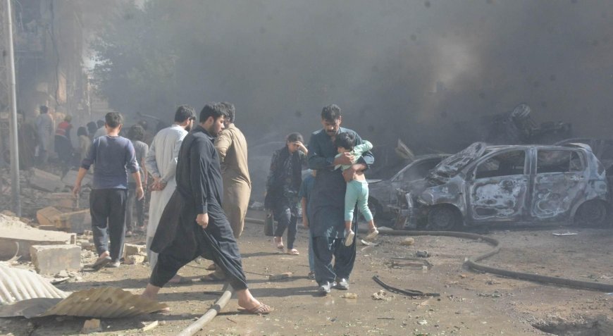 Pakistan'da korkunç patlama! Çok sayıda yaralı var