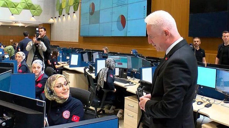 İstanbul Valisi Gül'den 112 Acil Çağrı Merkezi'ne bayram ziyareti