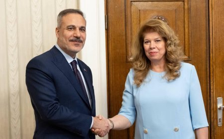 Dışişleri Bakanı Hakan Fidan, Bulgaristan Cumhurbaşkanı Yotova tarafından kabul edildi