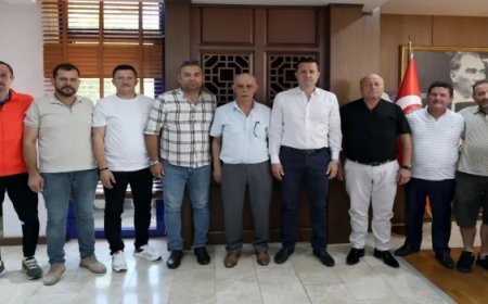ÇERKEZKÖY SAMSUNLULAR DERNEĞİ’NDEN VAHAP AKAY’A DESTEK ZİYARETİ