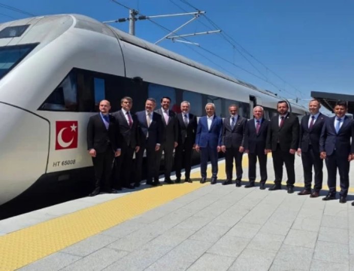 BAKAN URALOĞLU, ÇERKEZKÖY GARI'NDA İNCELEMELERDE BULUNDU