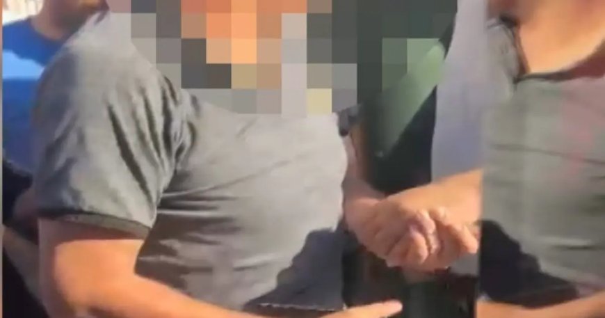 Tramvayda taciz iddiası: Durumu farkeden yolcular, şüpheliyi darbetti